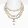 Dreireihiges Perlen-Halsband Dreireihiges Perlen-Halsband