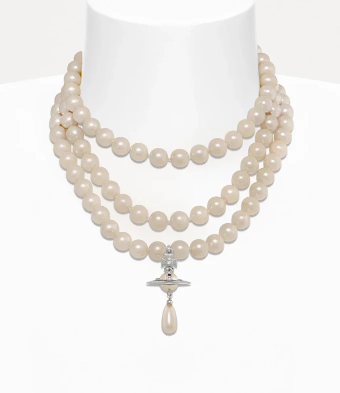 Dreireihiges Perlen-Halsband Dreireihiges Perlen-Halsband
