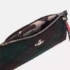 Kleine flache Clutch mit Reißverschluss Kleine flache Clutch mit Reißverschluss
