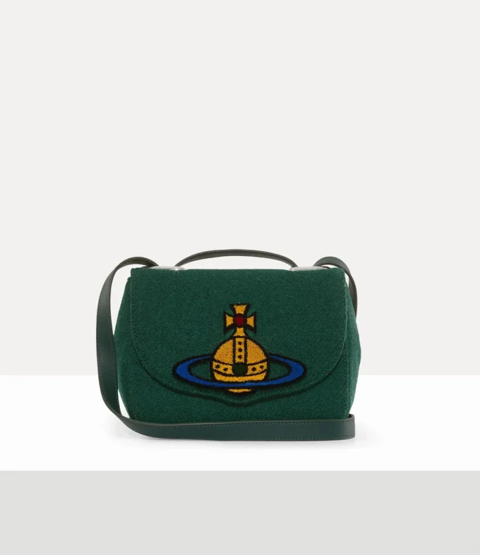 Linda Medium Crossbody Linda Medium Crossbody