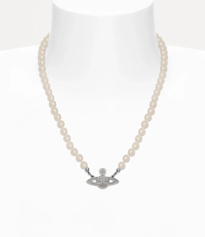 Man. Mini Bas Relief Pearl Halskette Man. Mini Bas Relief Pearl Halskette